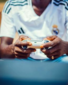 game bài đổi thưởng Debet
